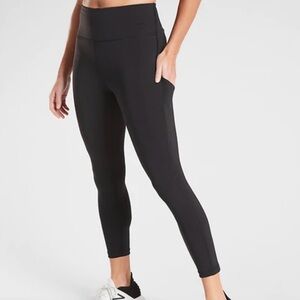 NWT Athleta Ultimate Stash 7/8 Black Tight Legging Size Medium